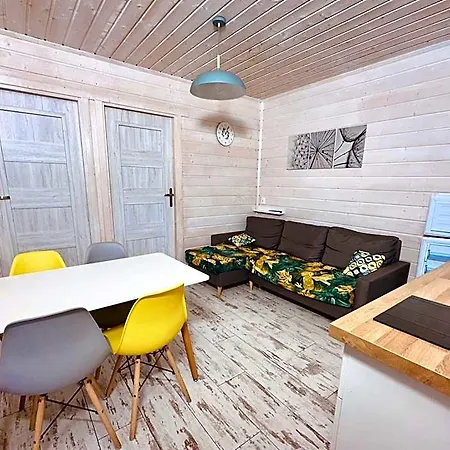 Letniskowe Nemo Lodge *